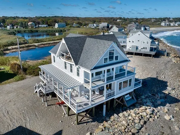61 Seaside Rd, Scituate, MA 02066