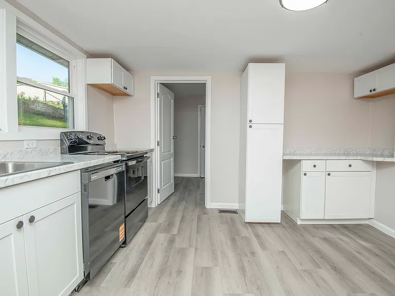4112 Edington Rd — Photo 13