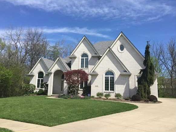 1st image of 555 Winding River Ct