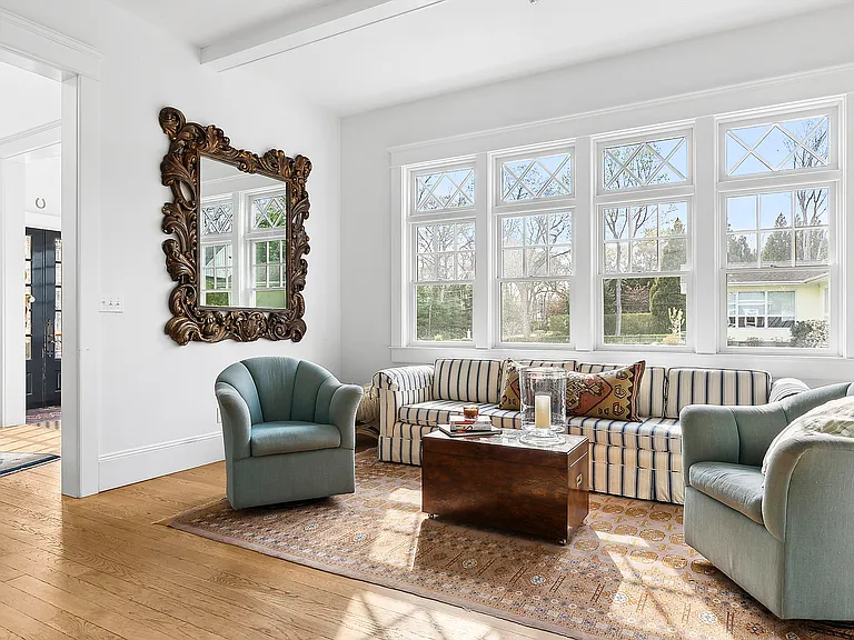 16 Wireless Rd — Photo 2