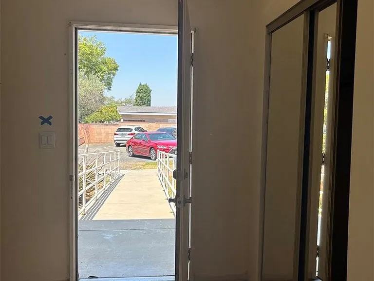 10007 Cole Rd — Photo 33