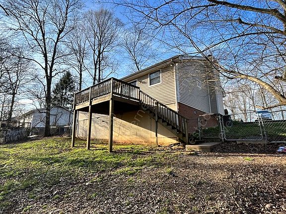 4th image of 1436 Winding Way Dr