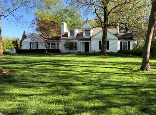 3 W Geyer Ln, Saint Louis, MO 63131