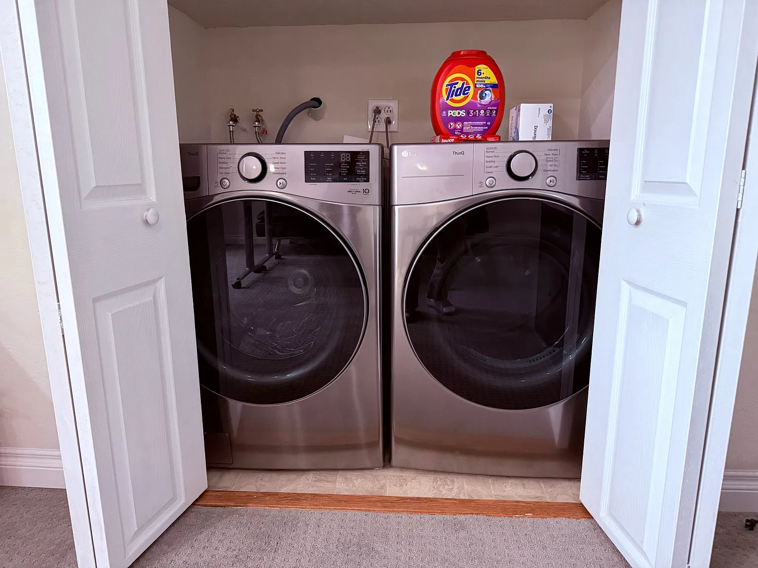 2 bed, 845 sqft, $4,300 — Photo 4