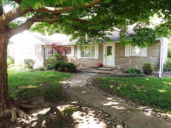 2nd image of 1005 N Missouri St