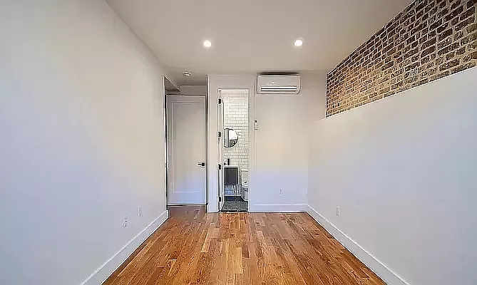 Rented by REAL New York | media 14