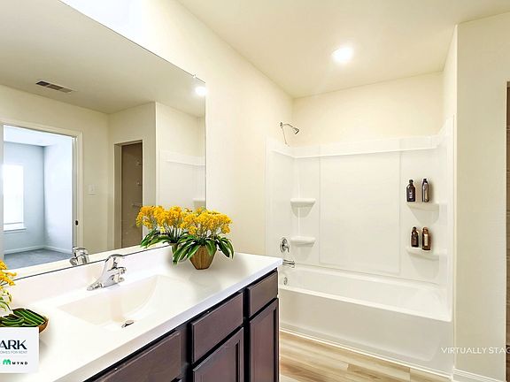 5th image of 22071 Ellison Dr