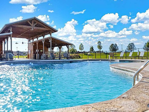 4th image of 100 Planters Row