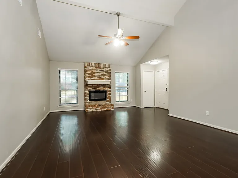 10015 Waving Fields Dr — Photo 6