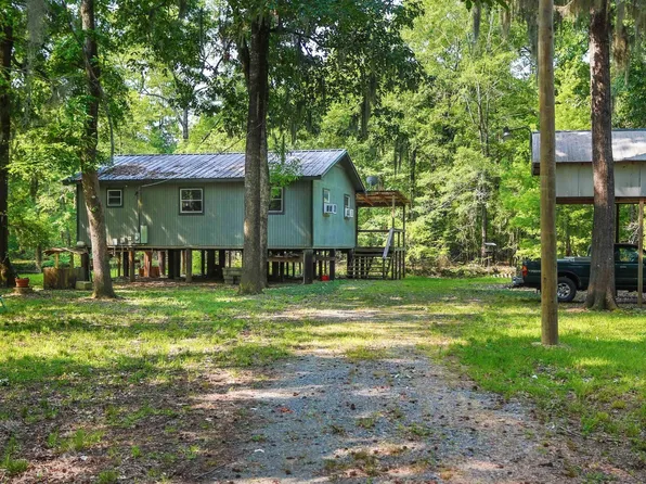 4652 Cypress Village Rd, Karnack, TX 75661