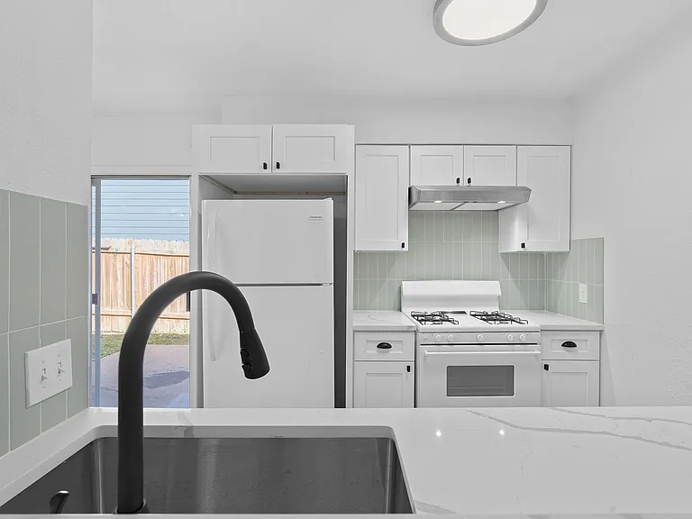 Beautiful updated Kitchen