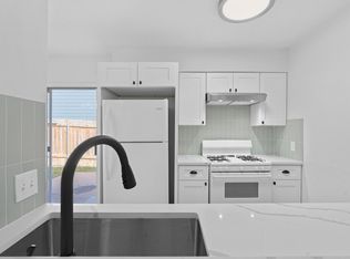 7200 Creekside Dr APT D, Austin, TX 78752