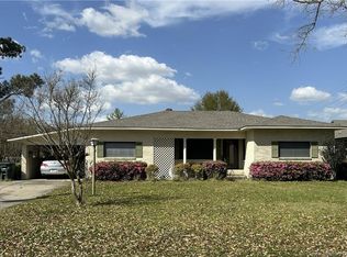 810 Southfield Rd, Lake Charles, LA 70605