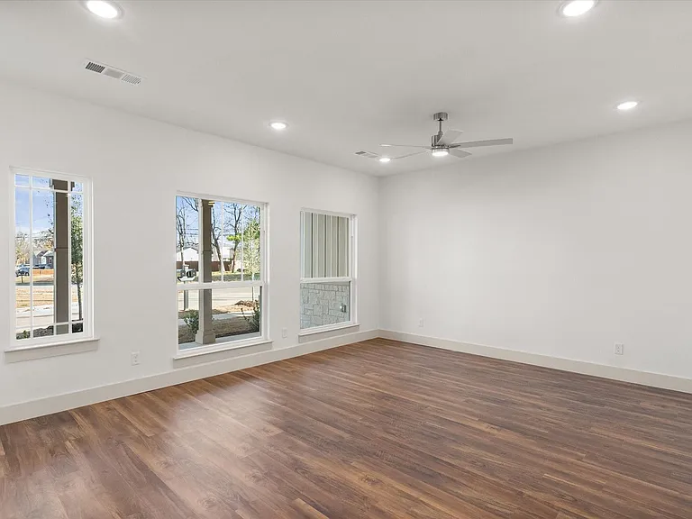 508 E Kimball St #2 — Photo 10