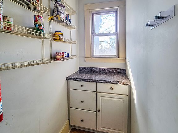 3rd image of 44 Prescott Street
