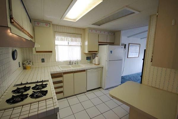 1st image of 504 8th Street Pl SE