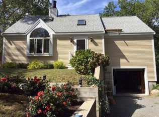11 Marian Ln, Bourne, MA 02532