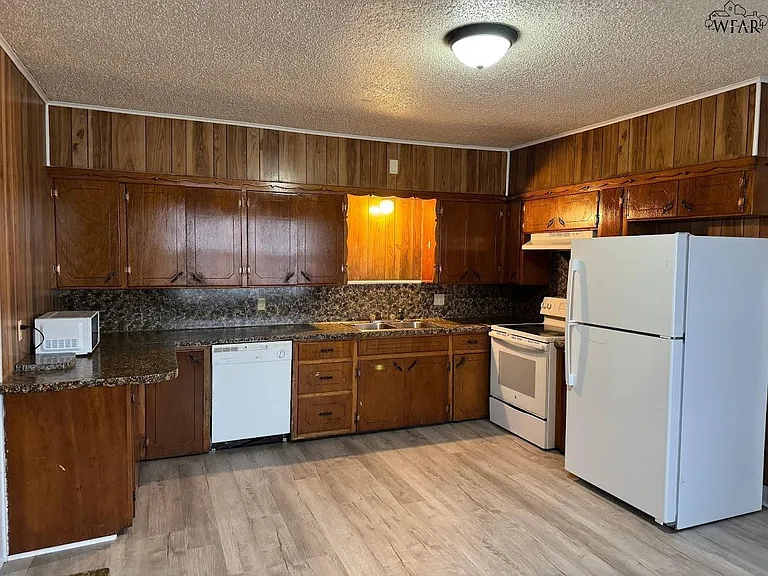 4594 Bus Hwy #287 — Photo 6