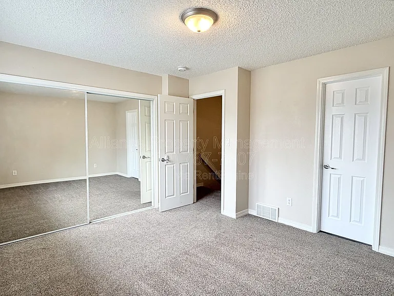 2486 Astrozon Cir — Photo 13