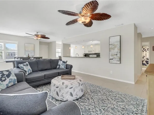 537 Club Side DR #3-537, NAPLES, FL 34110