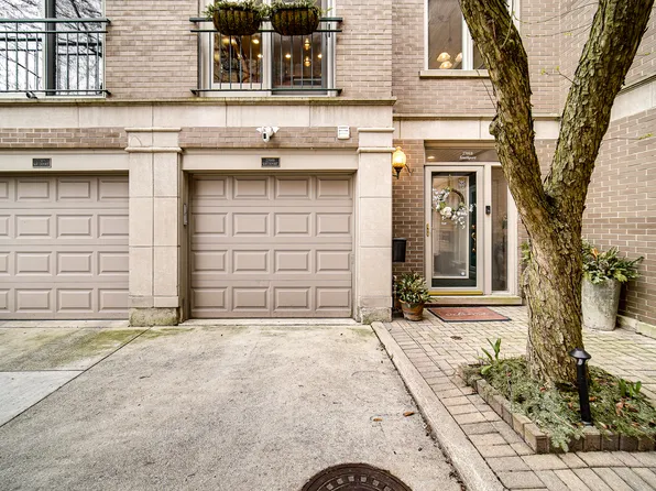 2708 N Southport Ave #B, Chicago, IL 60614
