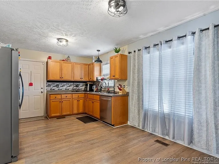 717 Lenoir Dr — Photo 11