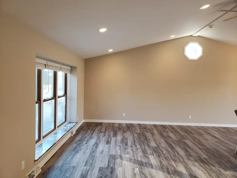 824 Horns Corners Rd — Photo 7