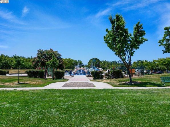 4936 Shelton St, Dublin, CA 94568