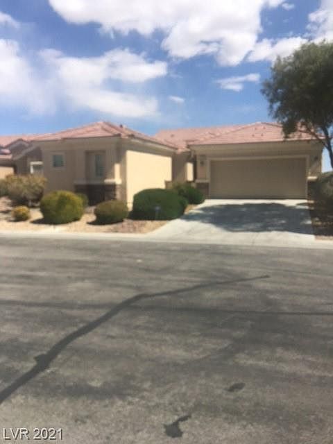 1st image of 7412 Petrel St