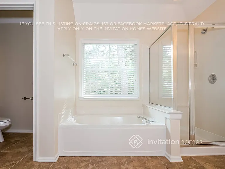 8728 Oakham St — Photo 16