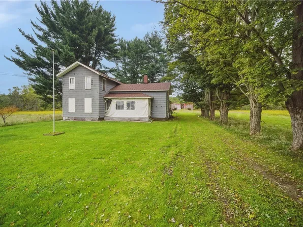 1410 Hoag Rd, Ashville, NY 14710