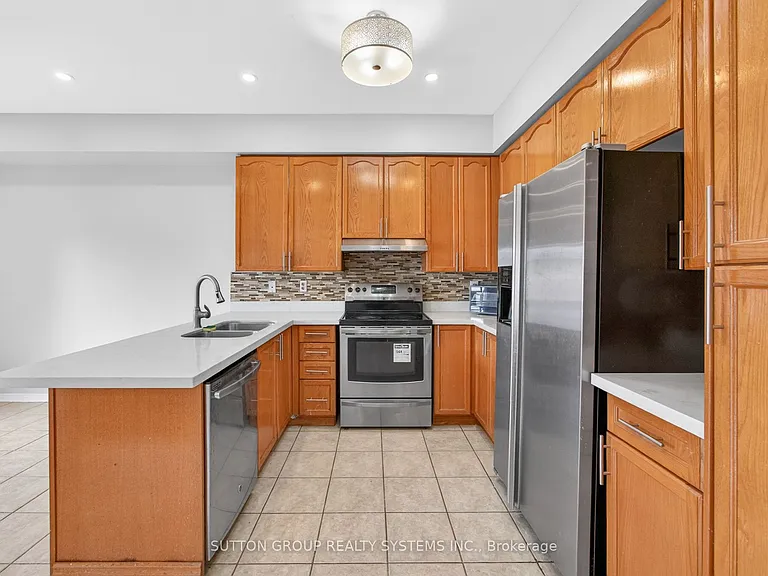 6556 Opera Glass Cres S — Photo 15