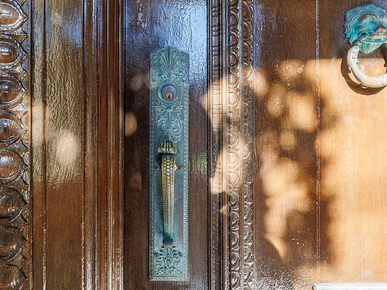 2398 Broadway St — Photo 80