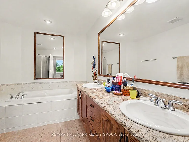 48 Dunbarton Ct — Photo 22