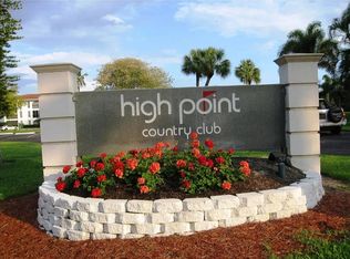 37 High Point Cir E APT 301, Naples, FL 34103
