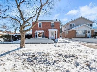 7837 46th St, Lyons, IL 60534