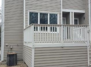 1555 Wayzata Blvd W #F, Long Lake, MN 55356