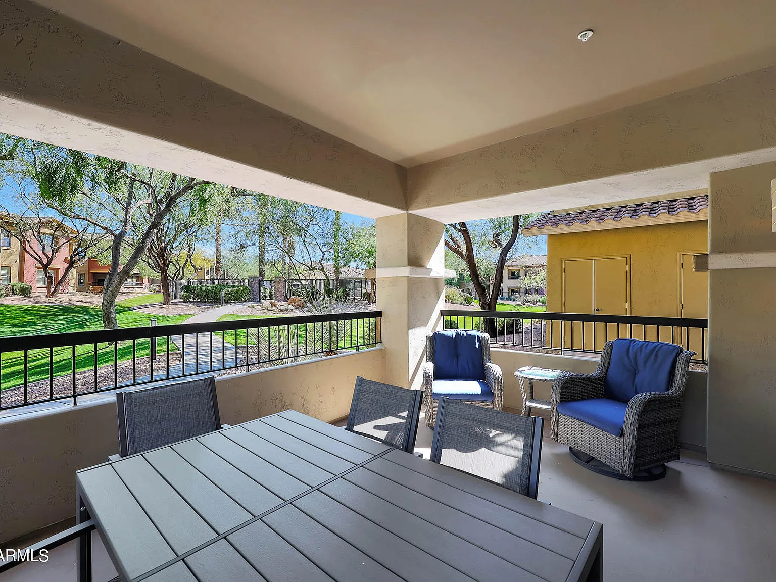 3 bed, 2.0 bath, 1884 sqft, $5,500 — Photo 3