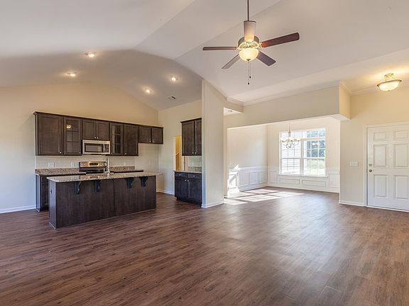 328 St Andrews Kitchen 1