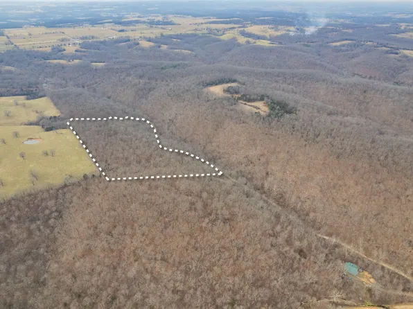 000 Farm Road 2155, Cassville, MO 65625