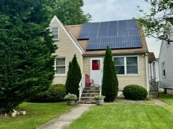 168 Sherry St, Woodbridge, NJ 07095