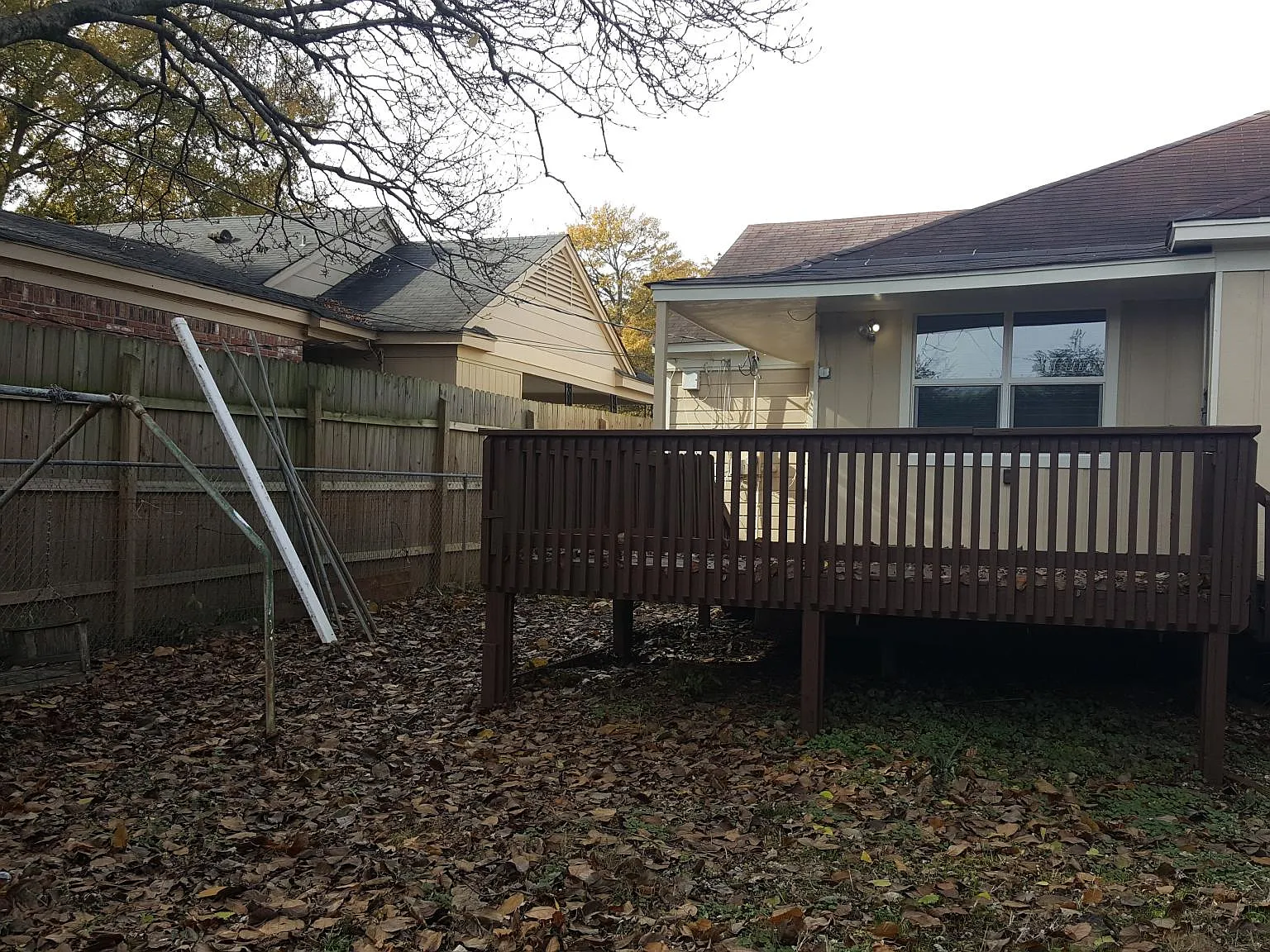 4 bed, 1.5 bath, 1436 sqft, $1,800 — Photo 2