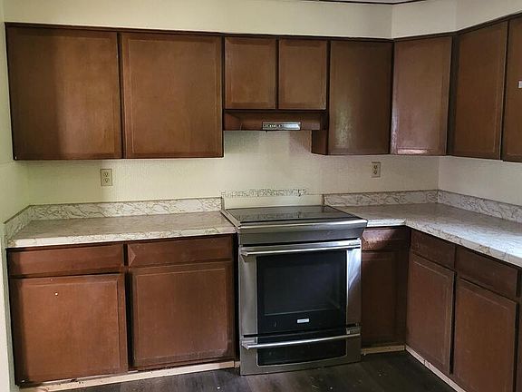 5th image of 1050 CLIFTON ST