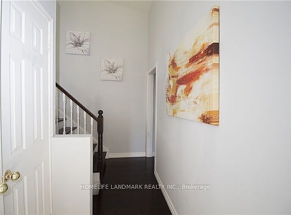 5th image of 24 Highbrook Dr