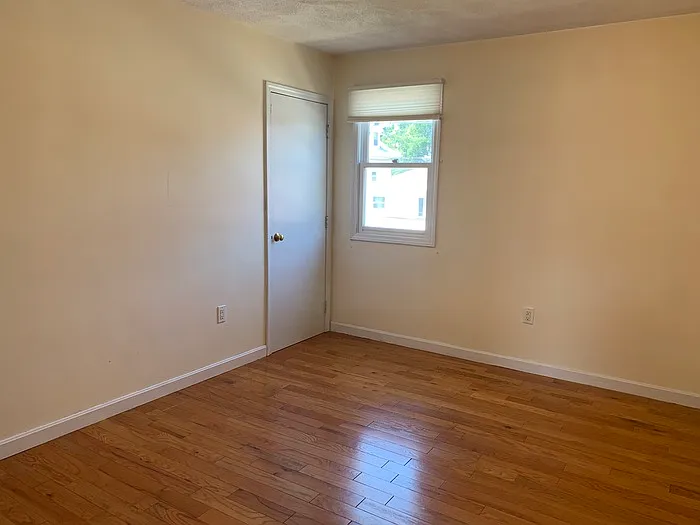 589 Riverside Ave — Photo 9