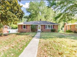 208 Ridge Rd, Colonial Heights, VA 23834