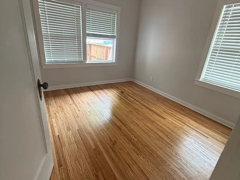 3325 SE 25th Ave — Photo 14
