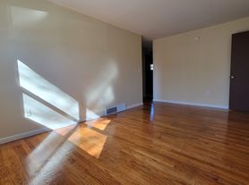 215 Fairfield St