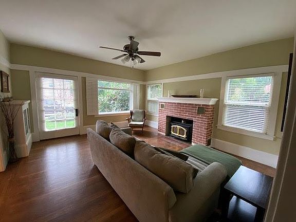 3rd image of 3954 K St