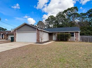 2912 Breckenridge Dr, Pensacola, FL 32526